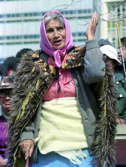 Whina Cooper in Hamilton on 25 September 1975, partway through the Māori Land March from Te Hāpua to Wellington