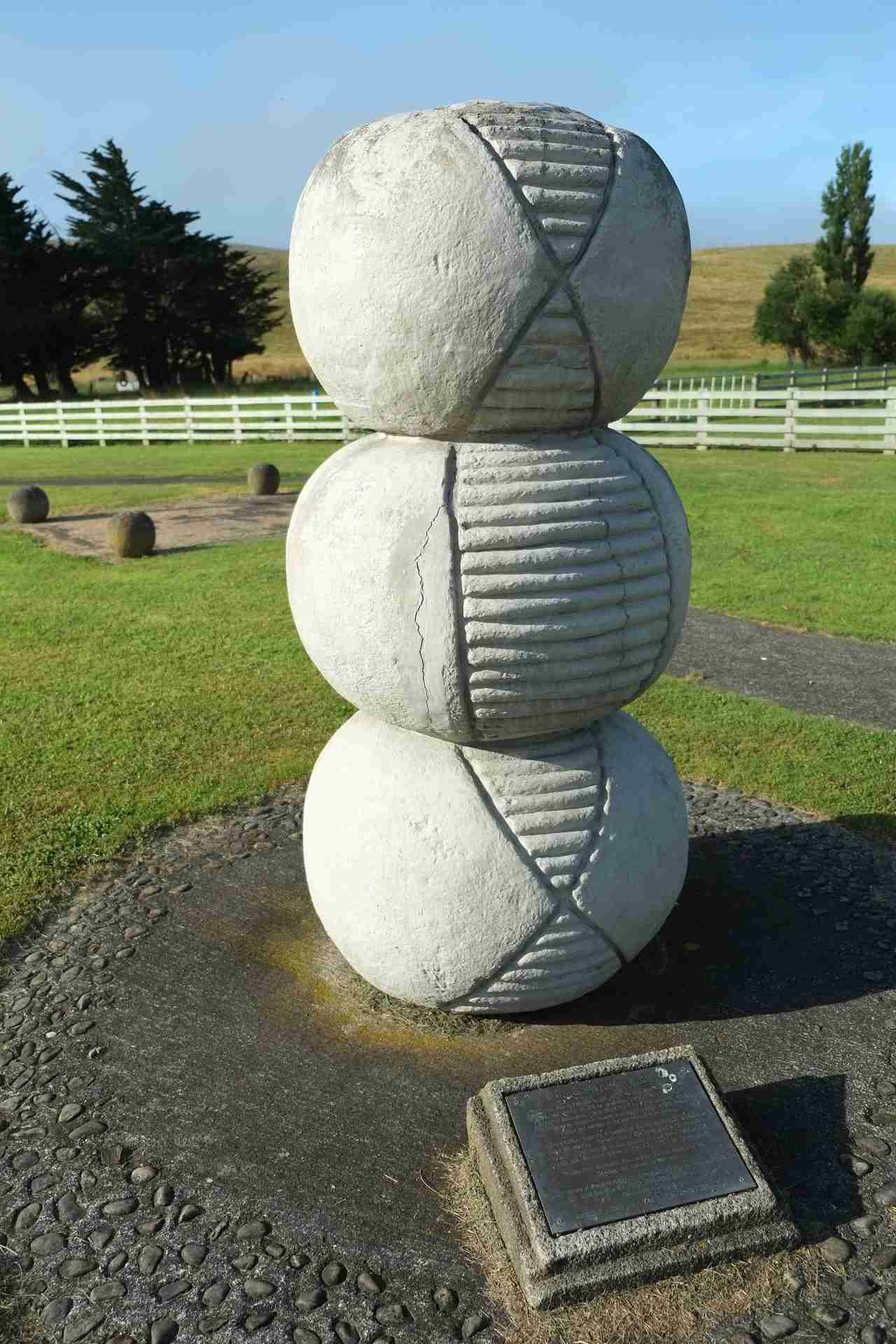 The double-helix monument to Maurice Wilkins in Pongaroa, his birthplace.